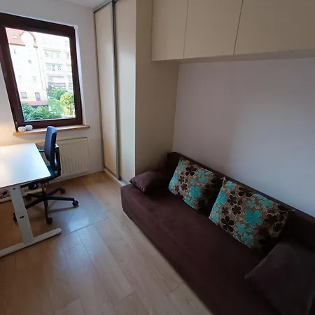 Tom & Jerry Apartment Glogow  Exterior photo