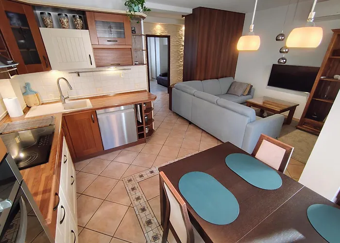 Tom & Jerry Apartment